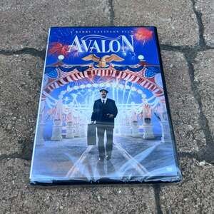 Avalon DVD (1990 Barry Levinson Film, Sony Pictures) Widescreen
